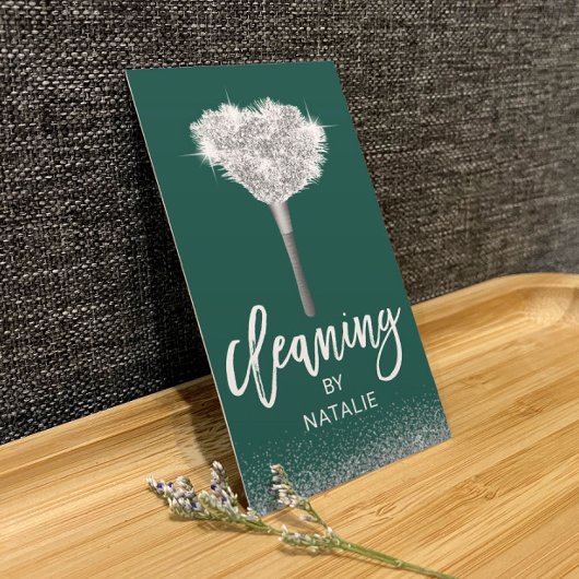 Moderner Reinigungsservice im Grünen Haus Visitenkarte