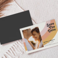 Moderner Retro-70er-Regenbogen Save the Date horiz