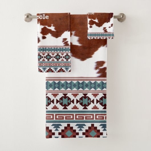 Moderner Rustikaler Boho Western Cowhide Badhandtuch Set (Insitu)