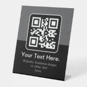 Moderner scannbarer QR-Code | Schwarz Grau & Weiß Sockelschild (Vorderseite)