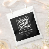 Moderner scannbarer QR-Code | Schwarz Weiß & Grau Geschenktütchen (Ausgeschnitten)
