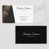 Moderner Schwarz-Weiß-Tattoooarm-Artist Visitenkarte (Vorne/Hinten)