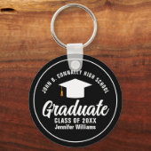 Moderner Schwarz-weißer Abschluss Custom 2025 Grad Schlüsselanhänger (Vorderseite)