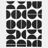 Moderner Schwarzer Kreis abstrakt Fleecedecke (Vorderseite)