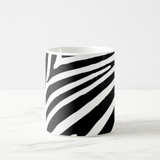 Moderner schwarzer und weißer Zebrastreifen Kaffeetasse (Mittel)