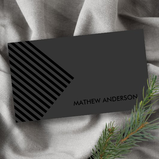 MODERNER SCHWARZWINKEL MIT STRIPIERTER LINIENMUSTE VISITENKARTE