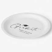 Moderner Script Graduate Black and White Abschluss Pappteller (Schrägansicht)