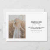 Moderner Script Graduate Foto Abschluss Einladung (Rückseite)