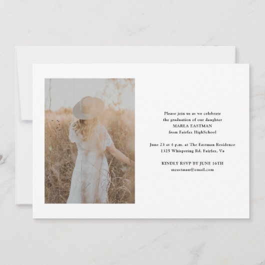 Moderner Script Graduate Foto Abschluss Einladung (Rückseite)
