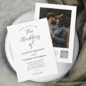 Moderner Script Schwarz und Weiß QR Code Hochzeit Einladung