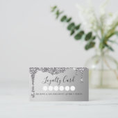 Moderner Silberner Glitzer Drop Salon & Wellness-C Visitenkarte (Stehend Vorderseite)