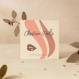 Moderner Soft Peach and Earthy Makeup Artist QR Quadratische Visitenkarte