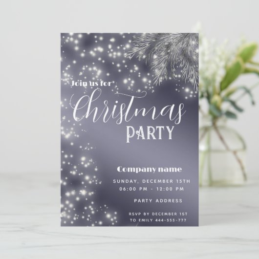 Moderner Sparkle-Kiefernbetrieb Weihnachten Einladung (Stehend Vorderseite)