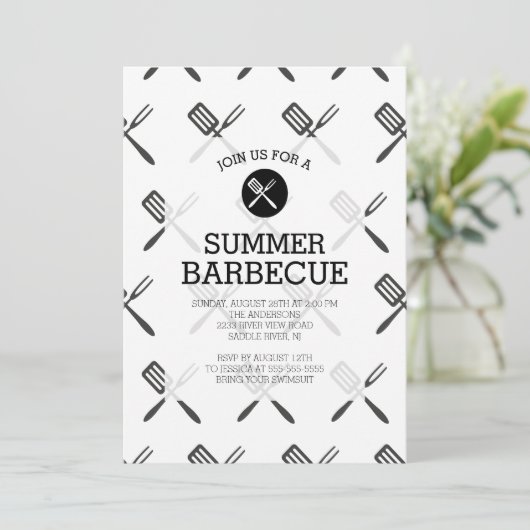 Moderner Spaß-Schwarz-weißes Sommer-Grill-Party Einladung (Stehend Vorderseite)