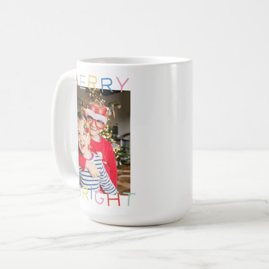 Moderner Spaß Weihnachten Heiterkeit Merry & Brigh Kaffeetasse (Vorderseite Links)