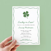 Moderner Squiggle St Patricks Day Polterabend Einladung