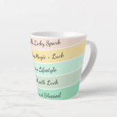 Moderner St. Patrick’s Day Farbverlauf Milchtasse (Rechte Ecke)