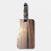 Moderner Strand, Sonnenuntergang, Plumeria Gepäckanhänger (Rückseite vertikal)