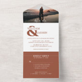 Moderner Terrakotta-Rost in weißem Foto Hochzeit All In One Einladung (Innen Boden)