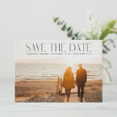 Moderner TREND ELEGANT Text QR CODE Zwei Fotos Save The Date (Stehend Vorderseite)