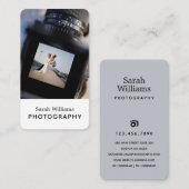 Moderner, trendiger Fotograf Vertikal Visitenkarte (Vorne/Hinten)