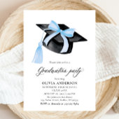 Moderner Trendy Blue Bow Graduation Cap Abschluss Einladung
