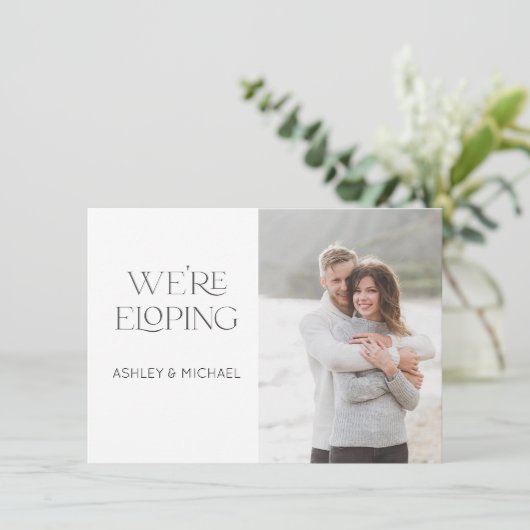 Moderner Typ Wir sind Eloping 2 Foto Empfang Invit Einladung (Stehend Vorderseite)