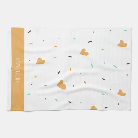 Moderner Valentinstag Sprinkle Hearts Mustard Geschirrtuch (Horizontal)