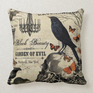 moderner vintage Halloween-Rabe und Totenkopf Kissen