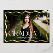 Moderner Wavy Frame Graduate 2 Foto Abschluss Folieneinladung (Vorderseite)