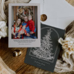 Moderner Weihnachtsbaumskizzenbogen mit Foto Feiertagskarte<br><div class="desc">Freuen Sie sich auf den Feiertagsjubeln mit diesem modernen Weihnachtsbaum gezeichnet, mit Foto Weihnachtskarte. Diese elegante, einfache Holiday Card ist der perfekte Weg, um Ihre Jahreszeiten Grüße zu senden. Einfach den Gruß personalisieren und die Schriftart nach Ihren Wünschen bearbeiten. Diese minimalistische Weihnachtskarte ist eine charmante Art, Ihre Freunde und Familie...</div>
