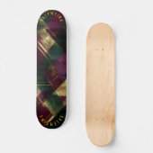 Moderner Weihnachtsmann in Burgund und Gold Skateboard (Vorderseite)