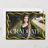 Moderner Yellow Wavy Frame Graduate Foto Abschluss Ankündigung (Vorderseite)