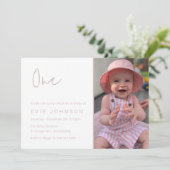 Modernes 1. Geburtstag Party Niedliches Foto Einladung (Stehend Vorderseite)