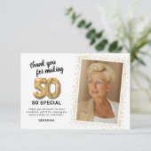 Modernes 50. Geburtstags-Foto Dankeskarte (Stehend Vorderseite)