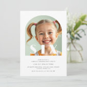 Modernes 6. Geburtstag Elegantes Foto Einladung (Stehend Vorderseite)