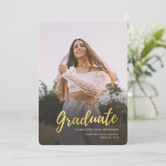 Modernes Abschluss 2025 Script-Foto Ankündigung (Stehend Vorderseite)