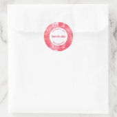 Modernes Abstraktes Farbrosa Save the Date Runder Aufkleber (Tasche)