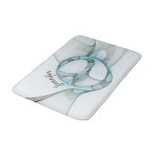 Modernes Abstraktes Fraktal Blau Türkis Grauer Nam Badematte (Schrägansicht)