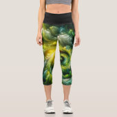 Modernes Abstraktes, helles Grün Capri Leggings (Vorderseite)