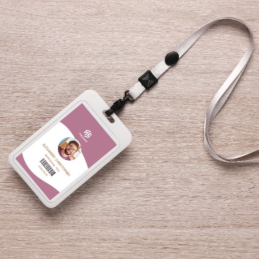 Modernes Abzeichen Minimalistischer Mitarbeiter Ausweis