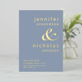 Modernes Ampersand Foto Dusty Blue Save the Date Folieneinladung (Stehend vorne)