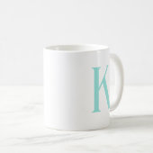 Modernes Anfangsbuchstaben Mint Grünes Monogramm Kaffeetasse (VorderseiteRechts)