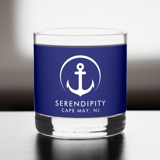 Modernes Ankerbootlogo Navy Blue Whiskyglas