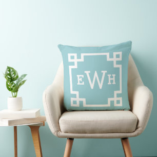 Modernes Aqua Blue Griechisch Key Custom Monogram Kissen