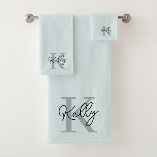 Modernes Aqua Blue Monogram Script Badhandtuch Set (Insitu)
