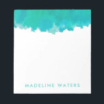 Modernes Aquamarines blaues Wasserfarben Mit Monog Notizblock<br><div class="desc">Mit diesem schicken,  modernen Notizblock können Sie Ihrem Schreibtisch ein stilvolles personalisiertes Accessoire hinzufügen. Das Design zeichnet sich durch einen hübsch blauen,  aquamarinen Aquarellhintergrund aus und Ihren Namen oder anderen personalisierten Text in einem einfachen typografisch türkisfarbenen Schriftart aus. Dieses elegante und trendige Notizblock macht ihr ein elegantes Geschenk.</div>
