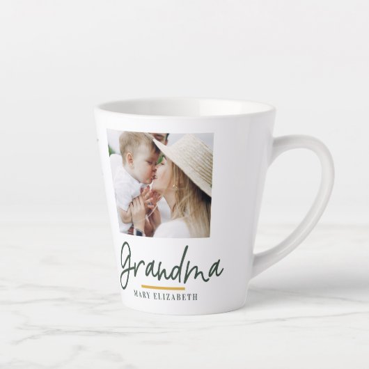 Modernes Aquarellblumenskript-Oma-Foto Milchtasse (Rechts)