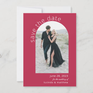 Modernes Arch Boho Hochzeit rettet das Datum