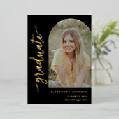 Modernes Arch Foto Elegante Gold Script Abschluss Folieneinladung (Stehend vorne)